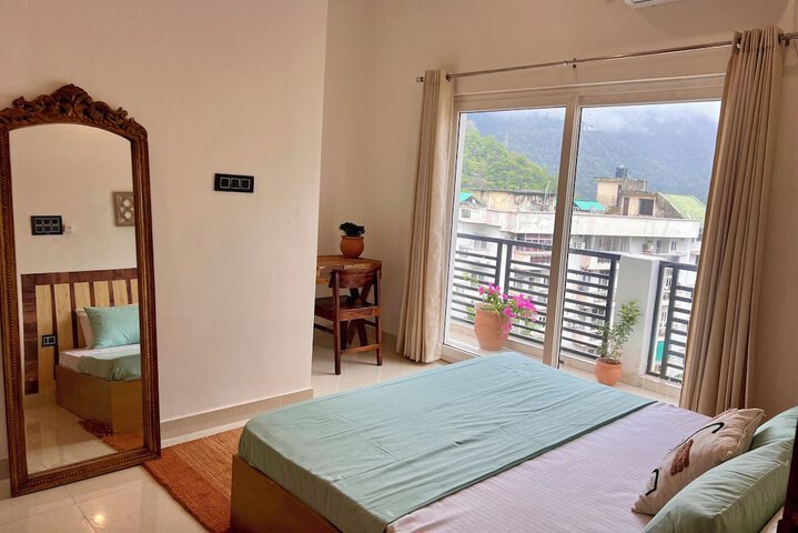 Prithvi Hotel