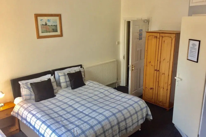 guest_rooms