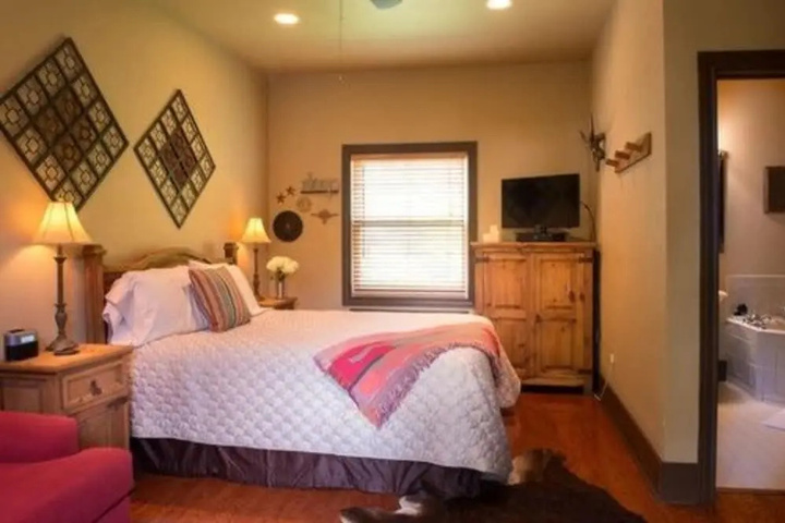 guest_rooms