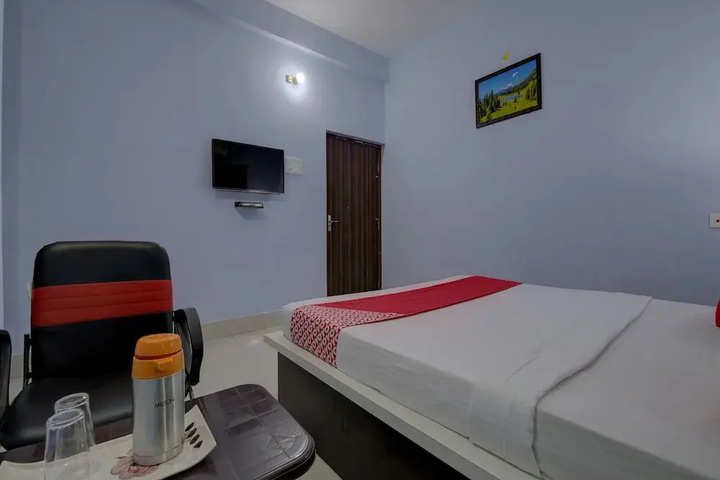 Room 3 of 11