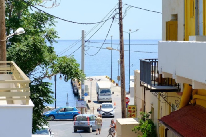 Cozy & New Flat at the Heart of Paleochora