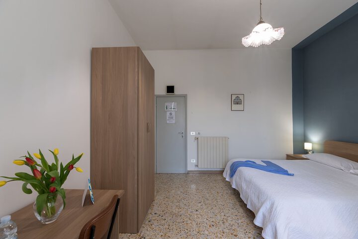 Room 7 of 50