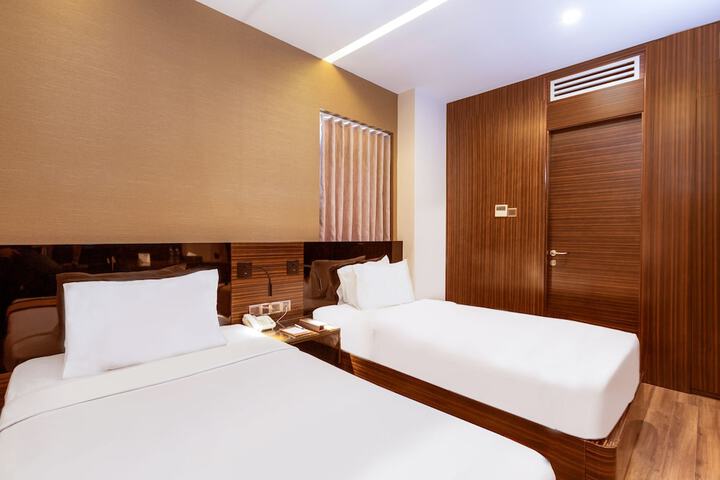 Room 10 of 62