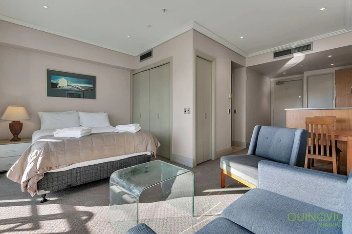 QV Studio with Waterview at Viaduct-3011