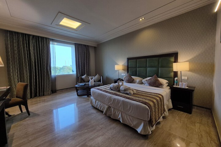 Room 7 of 40