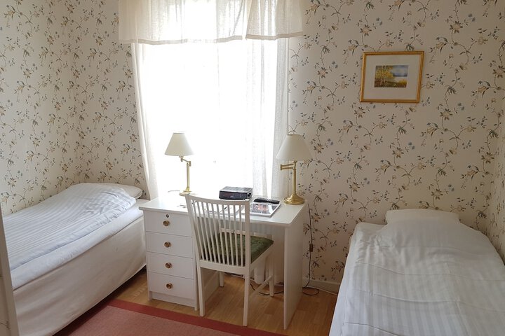 Room 14 of 66