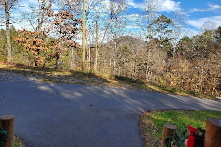 Property Grounds 23 of 33