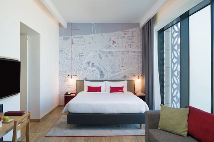 Room 18 of 67
