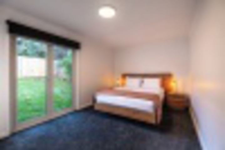 Room 52 of 108