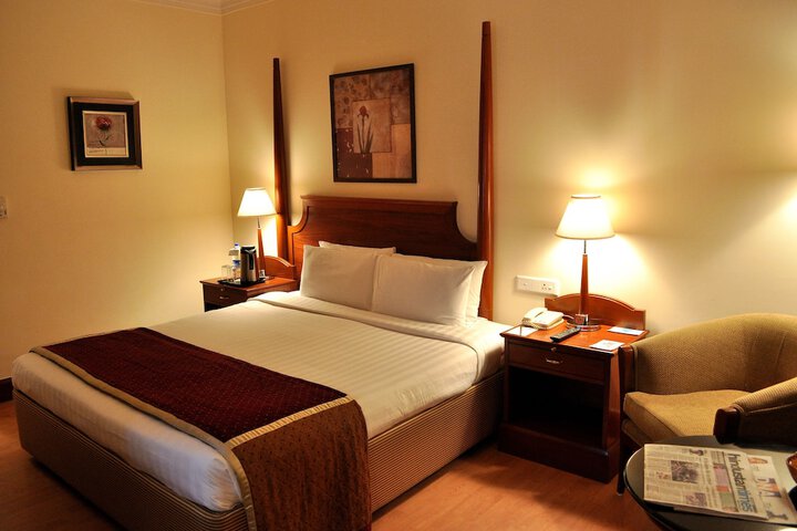 Room 8 of 20