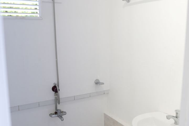 Room 12 of 23