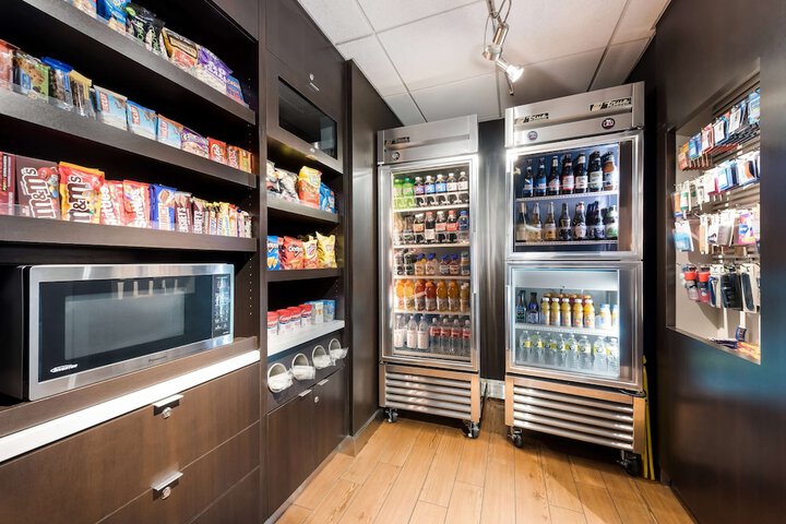 Snack bar
