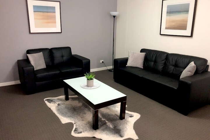 Room 10 of 73
