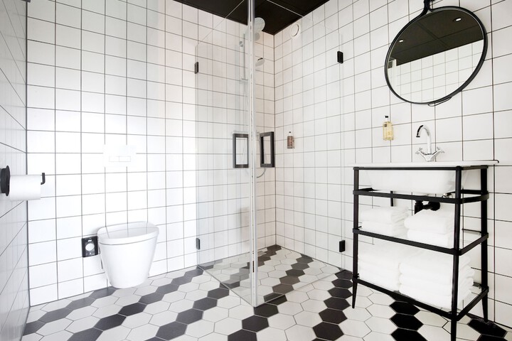Clean Restrooms