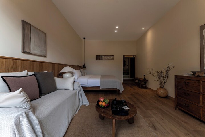 Room 45 of 82