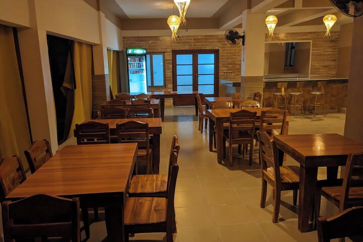 Dining 109 of 137