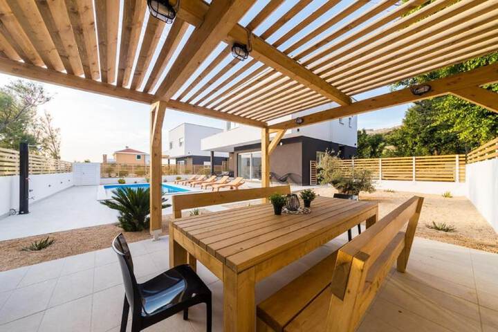 Terrace/Patio 35 of 70