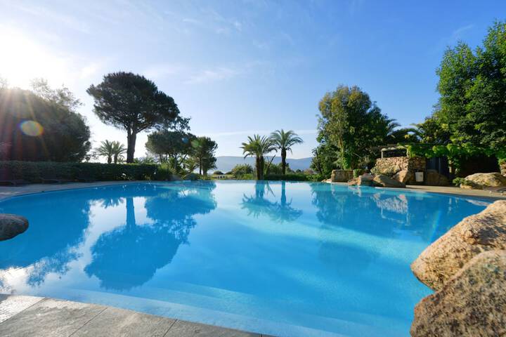 Exterior of Hotel Marina Corsica
