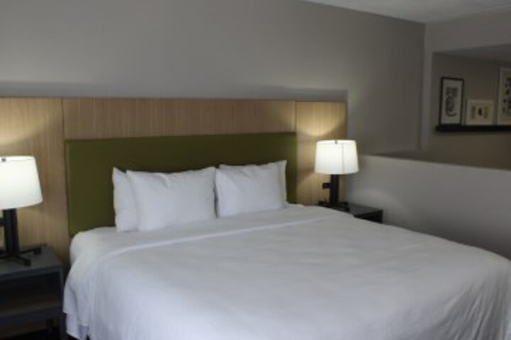 Room 7 of 36
