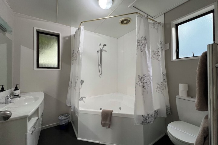 Room 42 of 50