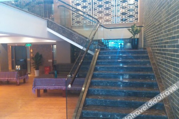 Laifeng Dihao Business Hotel
