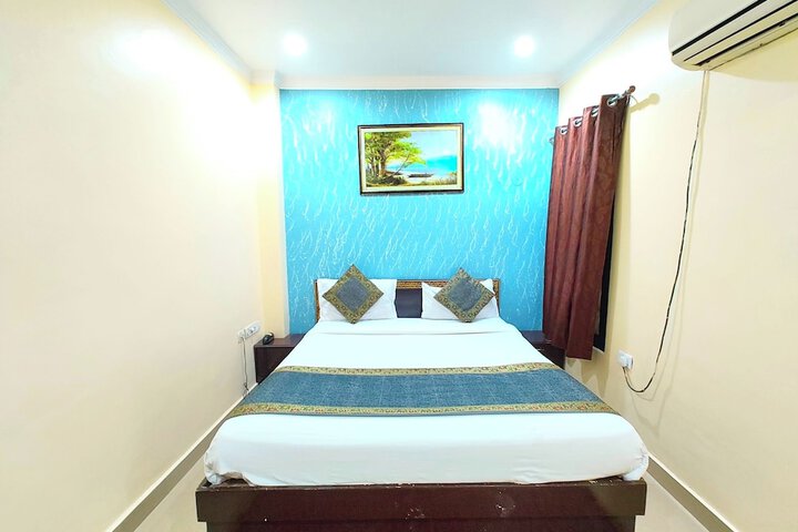 Room 4 of 14