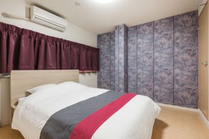 Room 125 of 182