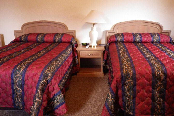 Room 2 of 10