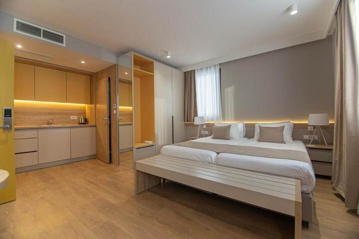 Room 7 of 36