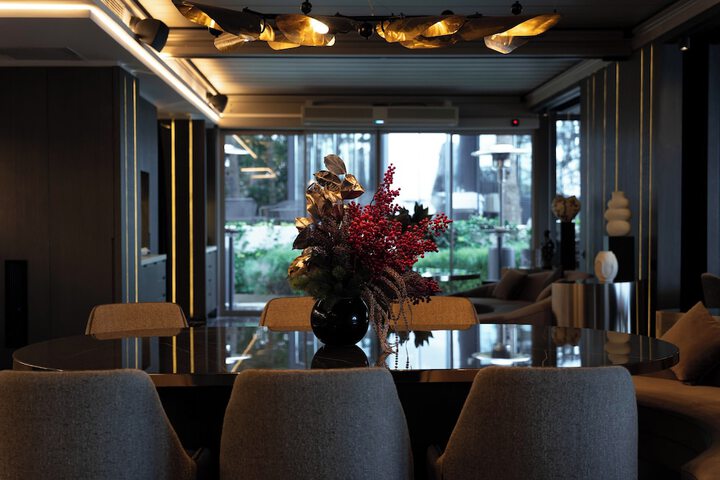 Dining 60 of 103