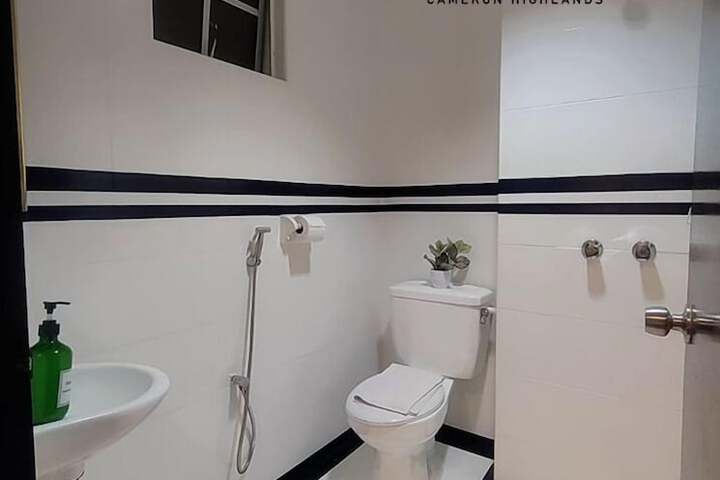 Room 120 of 131