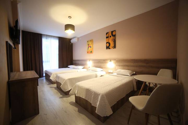 Room 17 of 48
