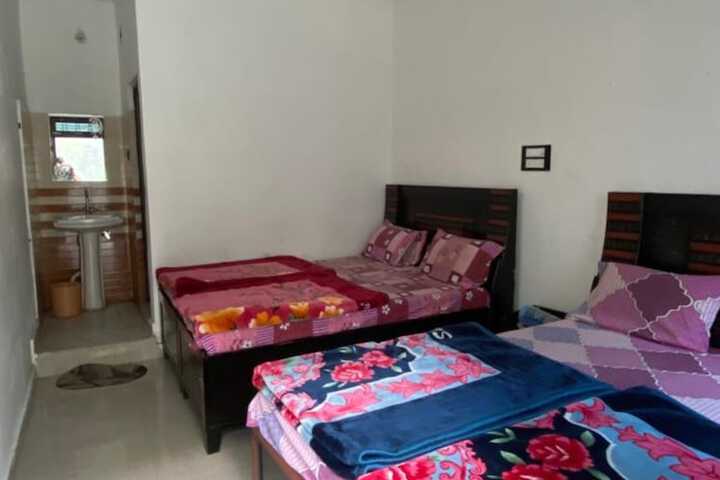 Room 12 of 15