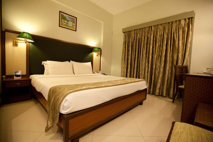 Room 6 of 49