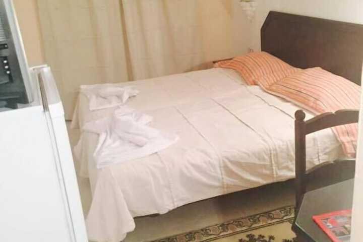 Room 12 of 20