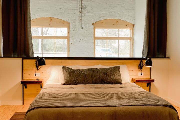 Room 3 of 18
