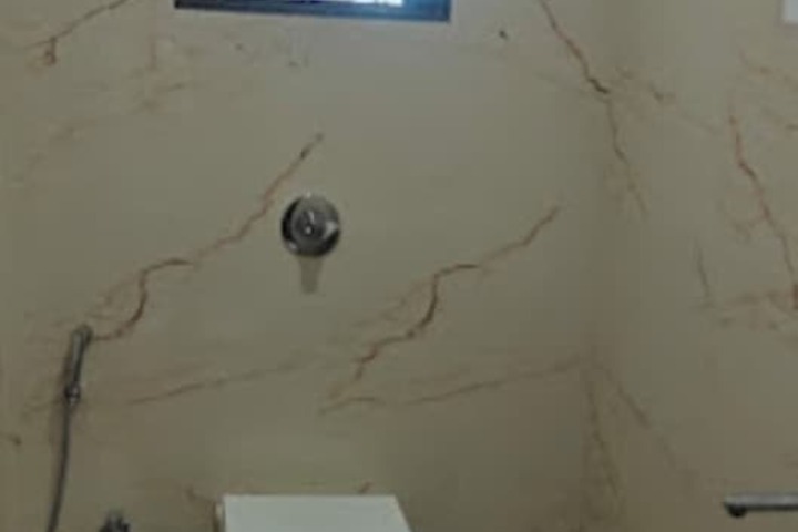 Room 13 of 15