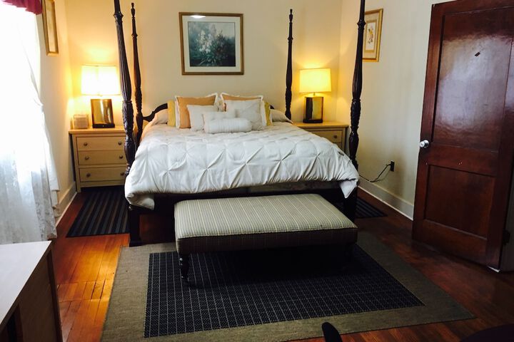 Room 159 of 246