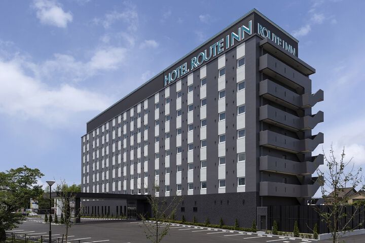 Exterior of Hotel Route-Inn Yonago