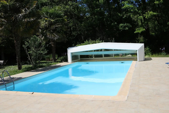 Pool 11 of 16