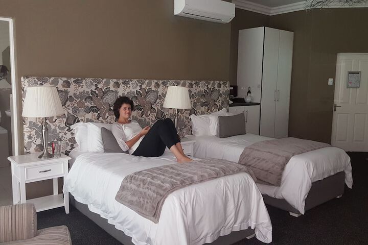Room 26 of 100