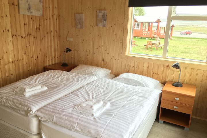 Room 10 of 126