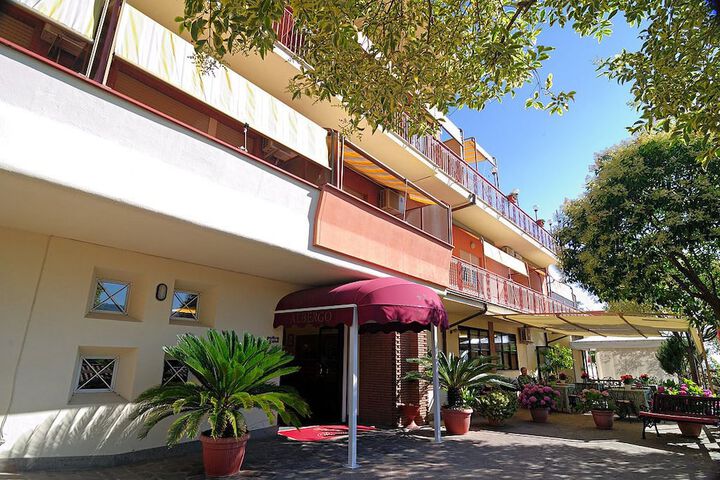 Hotel 16 of 21