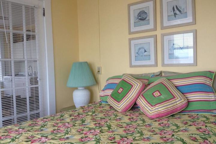Room 4 of 29