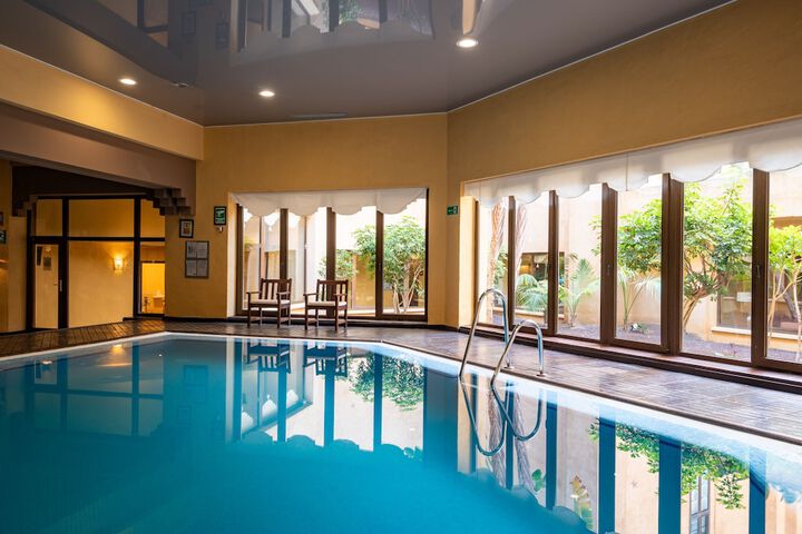 Pools & Facilities