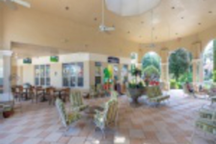 Hotel Exterior 13 of 96