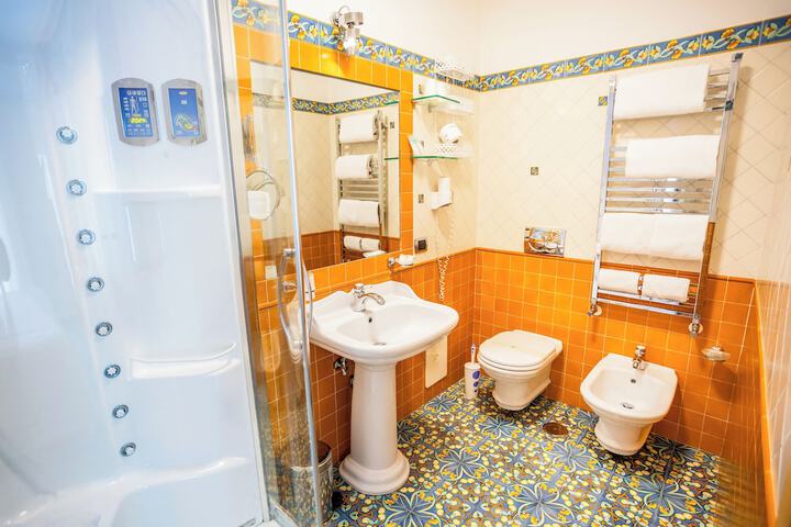 Room 20 of 22