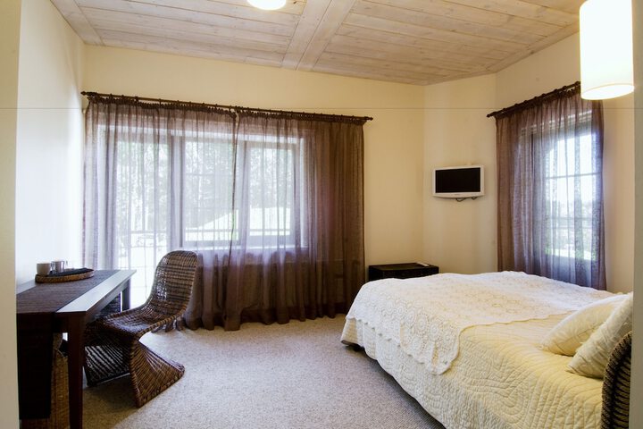 Room 12 of 62