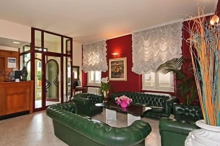 Hotel 2 of 60