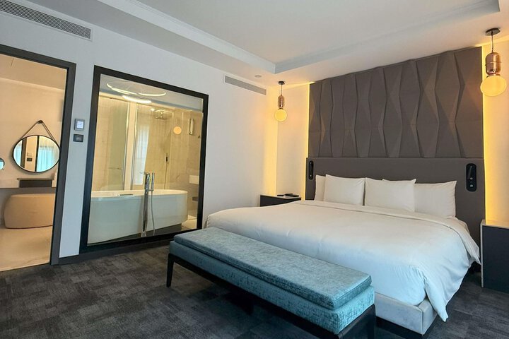 Room 37 of 150